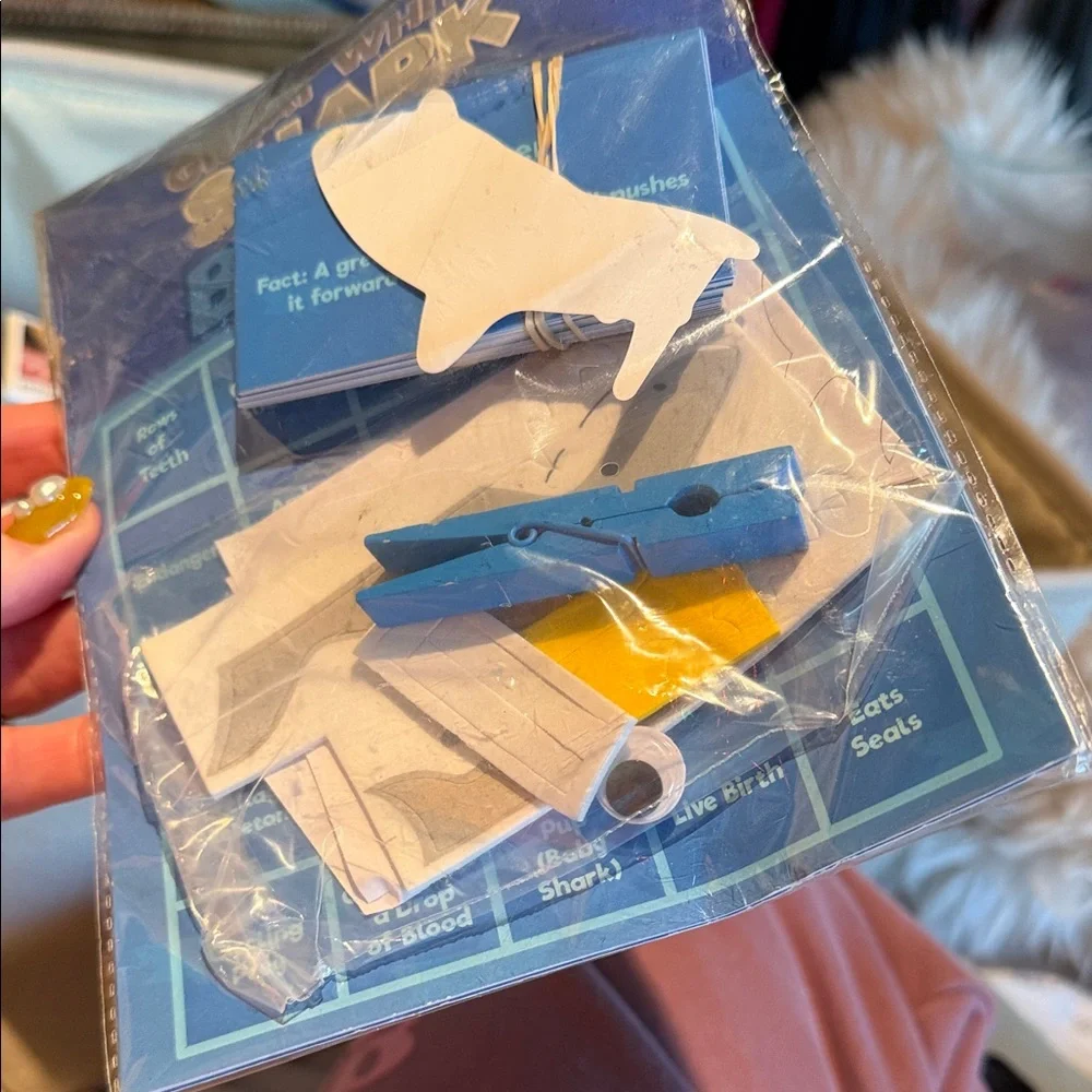 Great White Shark Bingo Game - Blue